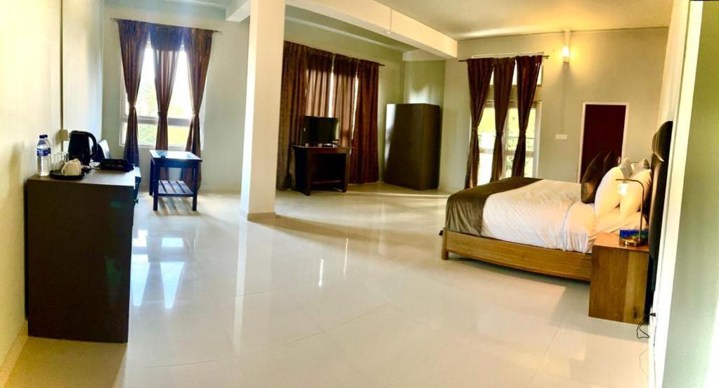 La Colline Resort Kohima Exteriör bild