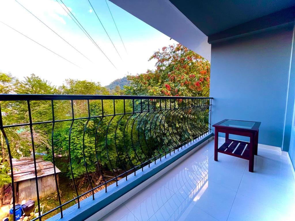 La Colline Resort Kohima Exteriör bild