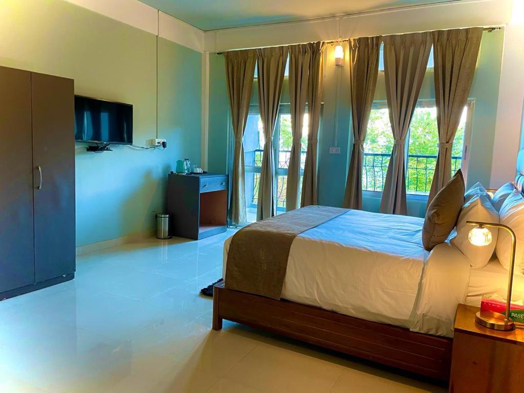 La Colline Resort Kohima Exteriör bild